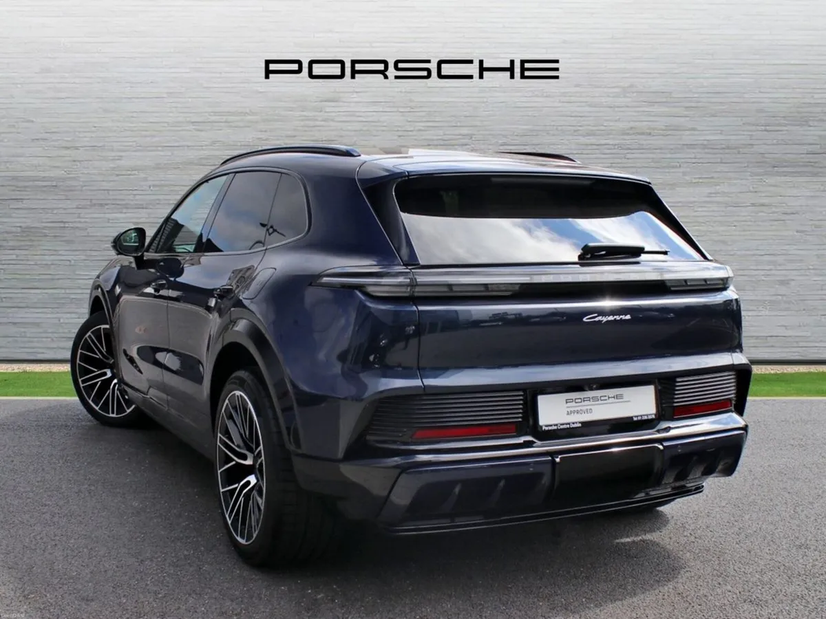 Porsche Cayenne Electric - Image 2