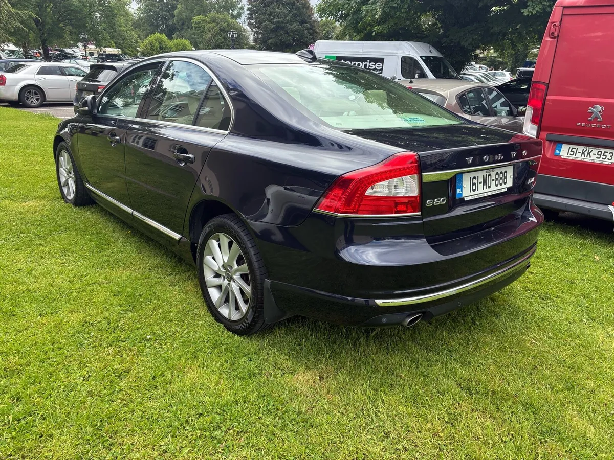 Volvo s80 luxury car - Image 3