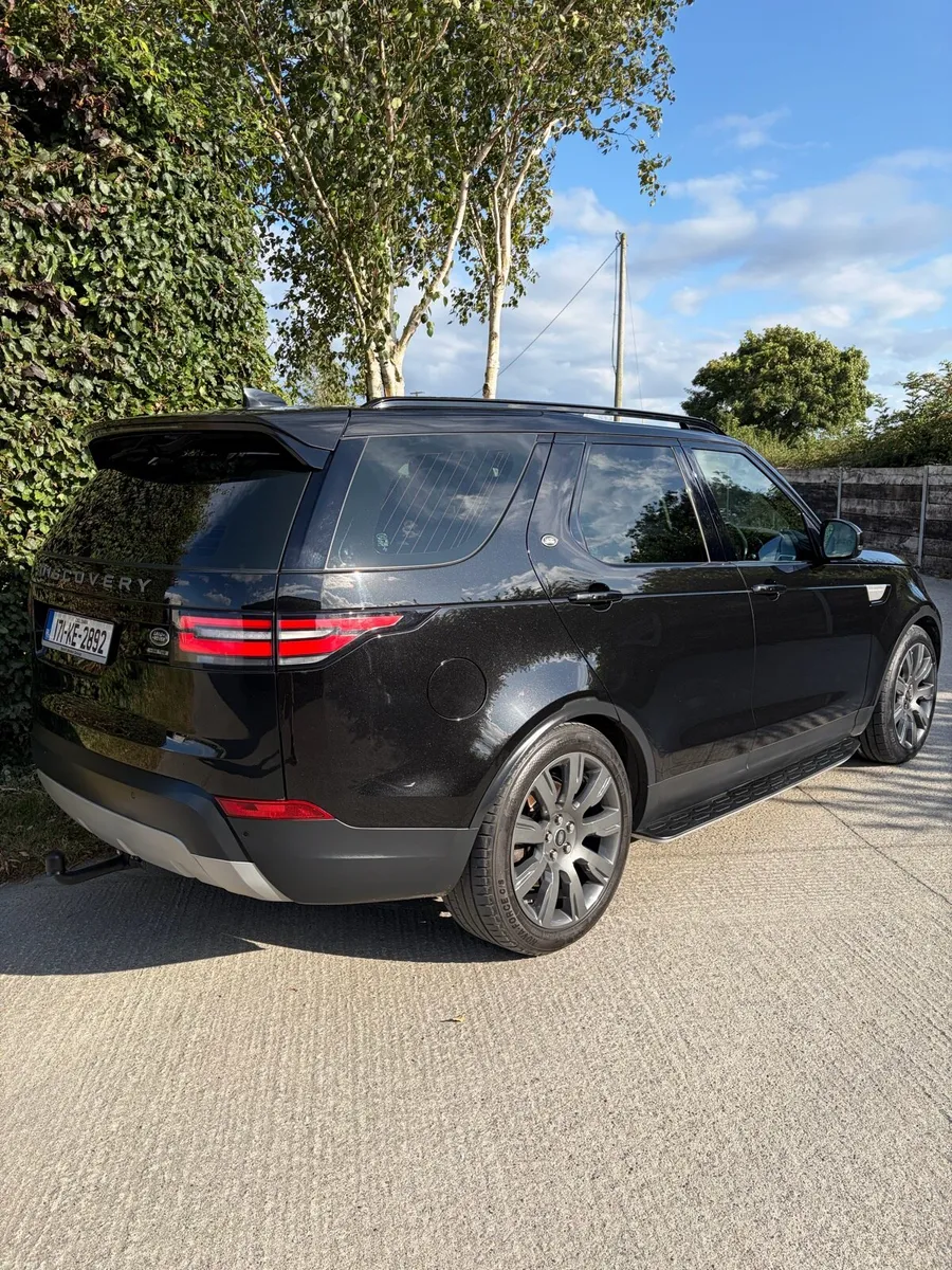 Landrover Discovery HSE - Image 2