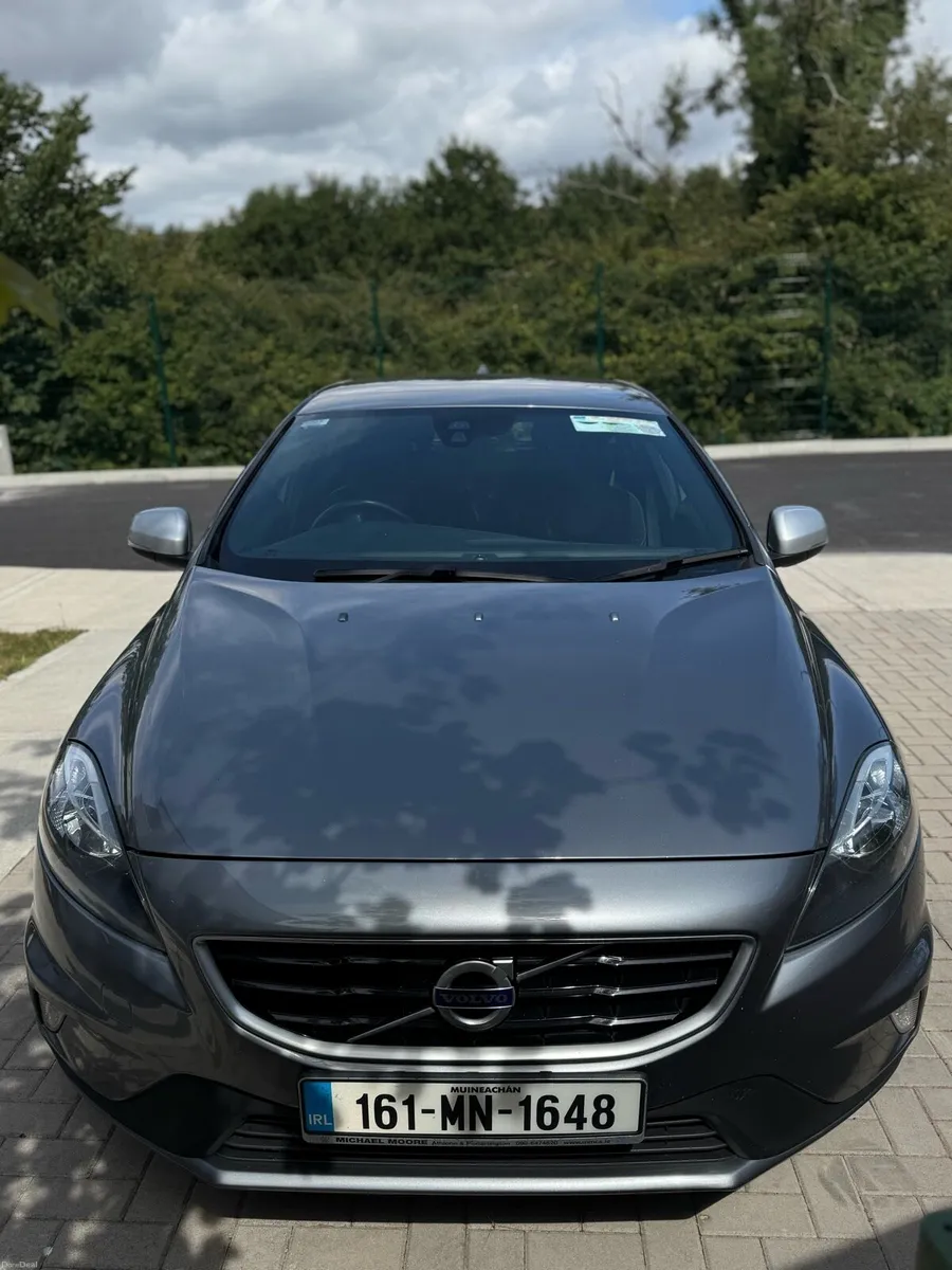 161 Volvo V40 R-DESIGN NEW NCT - Image 1