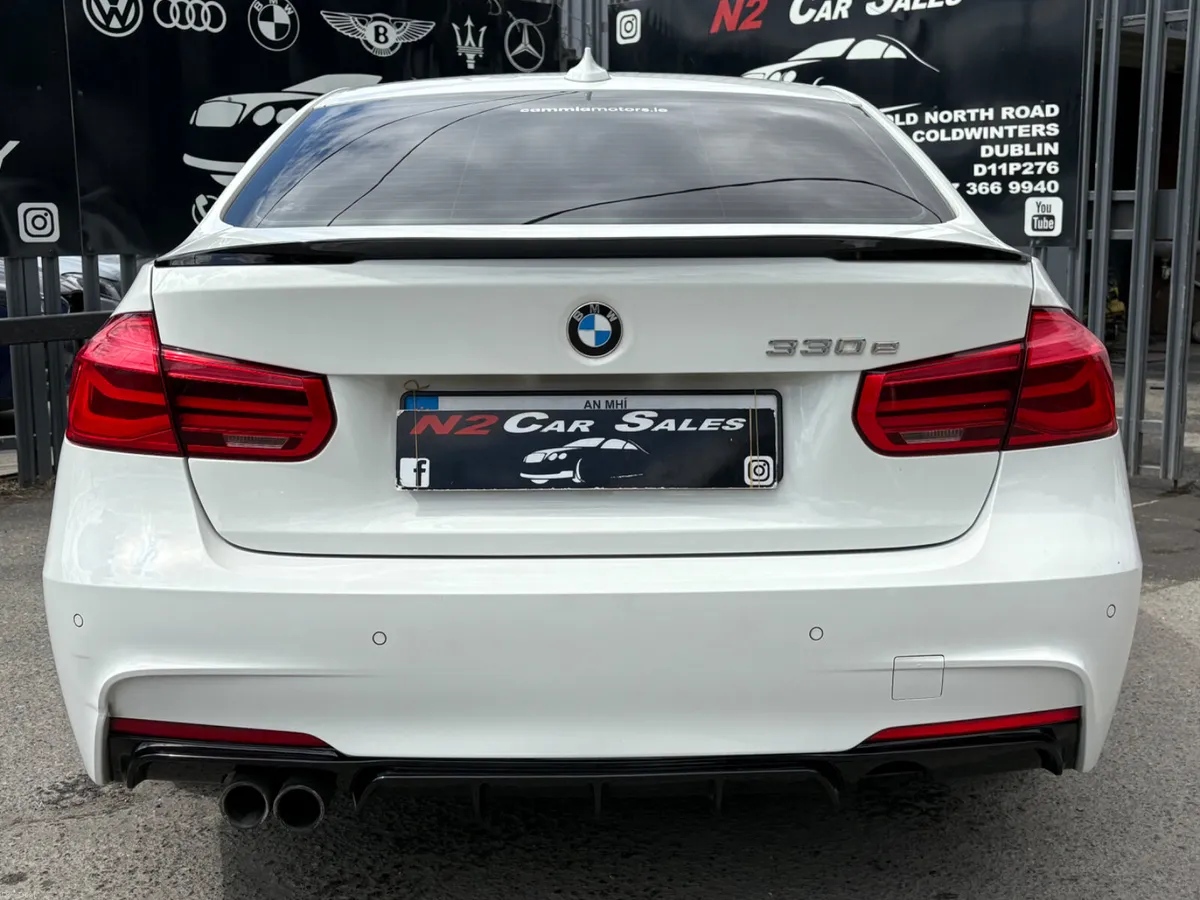 182 BMW 330e M-Sport Hybrid, LOW MILES, NEW NCT - Image 5