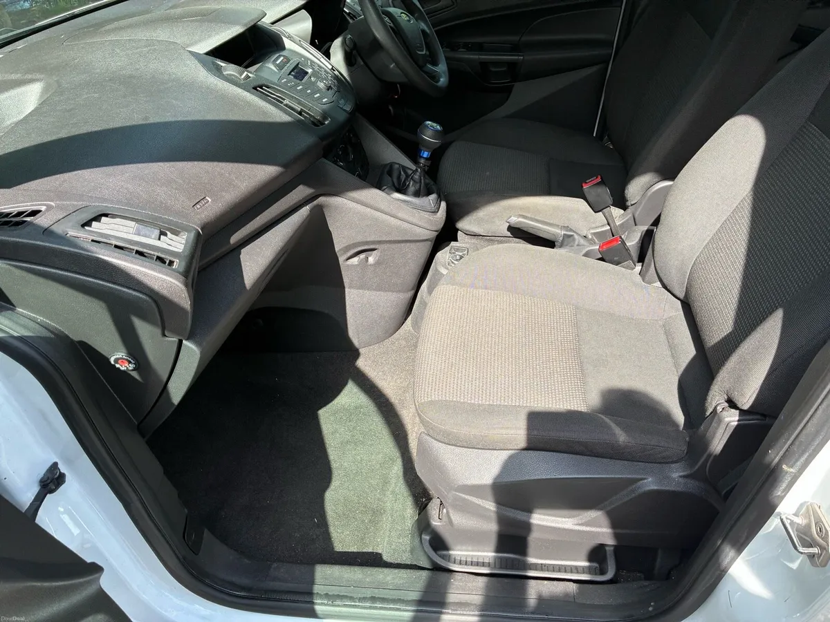 2018 transit connect 7 seater - Image 4