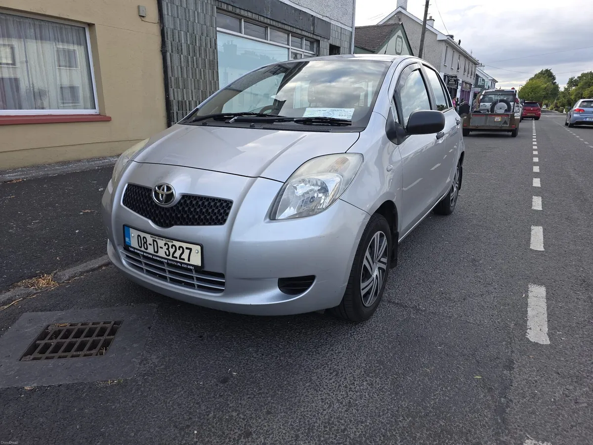 Toyota Yaris 2008 1.0 Petrol lowe kilomiters - Image 1