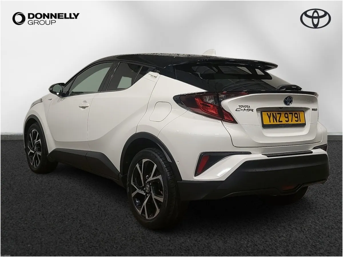 Toyota C-HR C-Hr Hatchback Design - Image 2