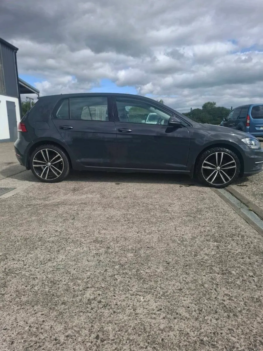 VOLKSWAGEN GOLF 1.6 TDI SE @ OWEN RYAN MOTORS - Image 2