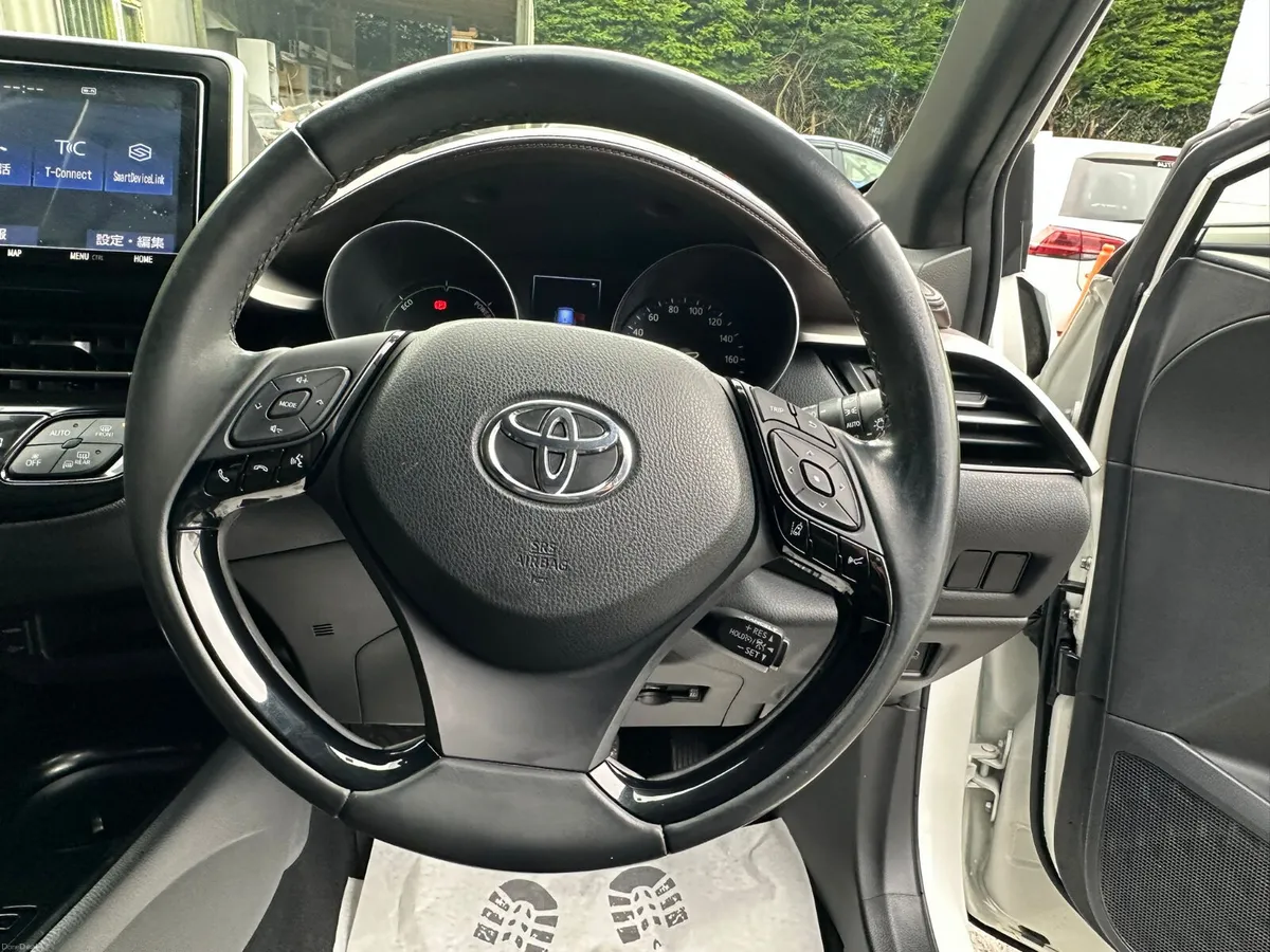 Toyota C-HR 2018 TOPSPECS SPORTS MODEL - Image 5