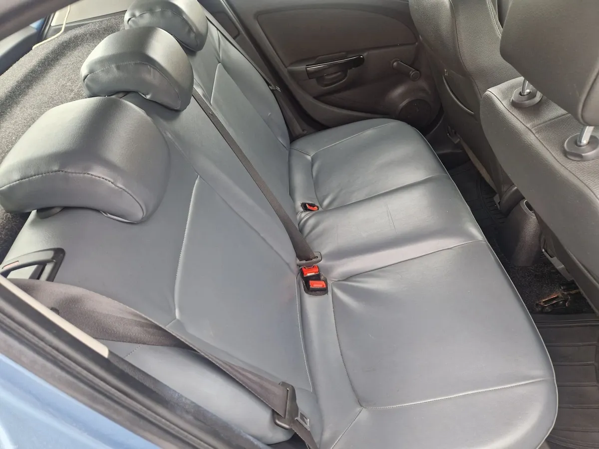 Opel Corsa 2014 - Image 2