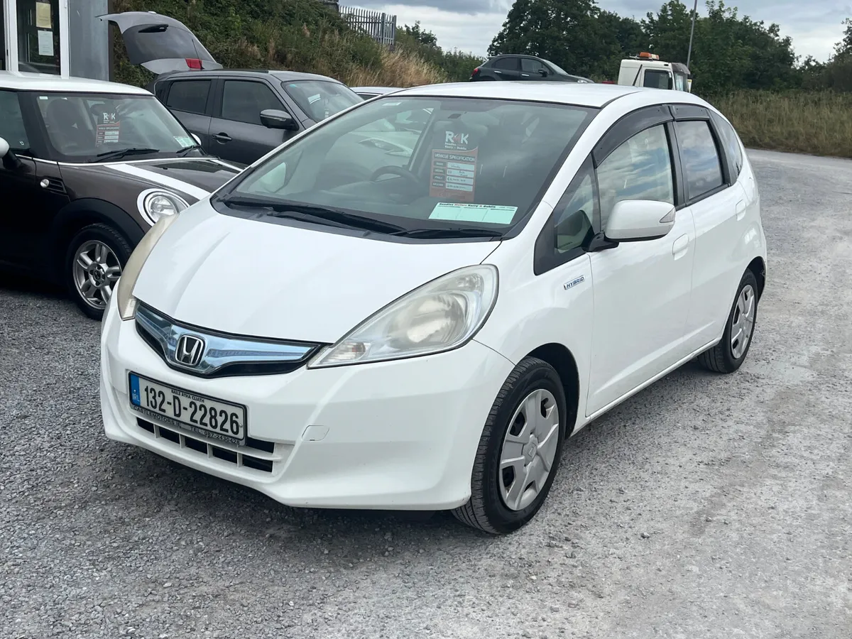 Honda Fit 2013 - Image 2