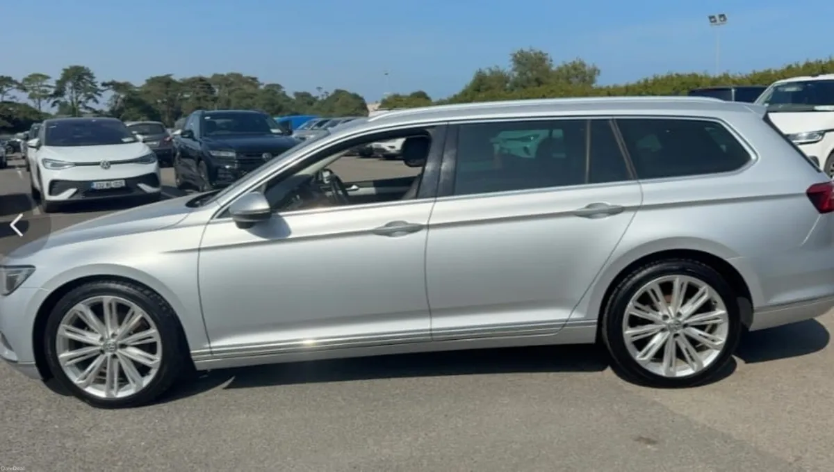 Volkswagen Passat 2018 - Image 6