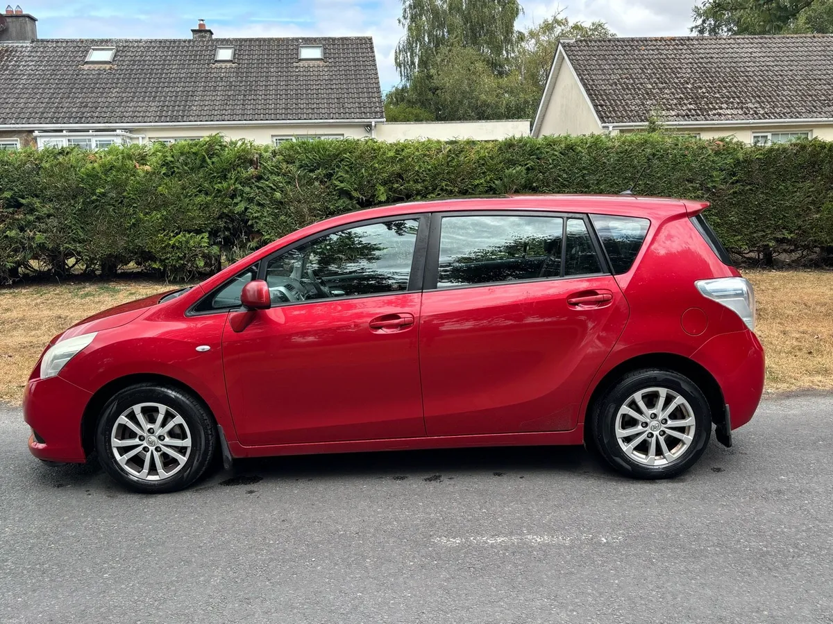 Toyota Verso - Image 2
