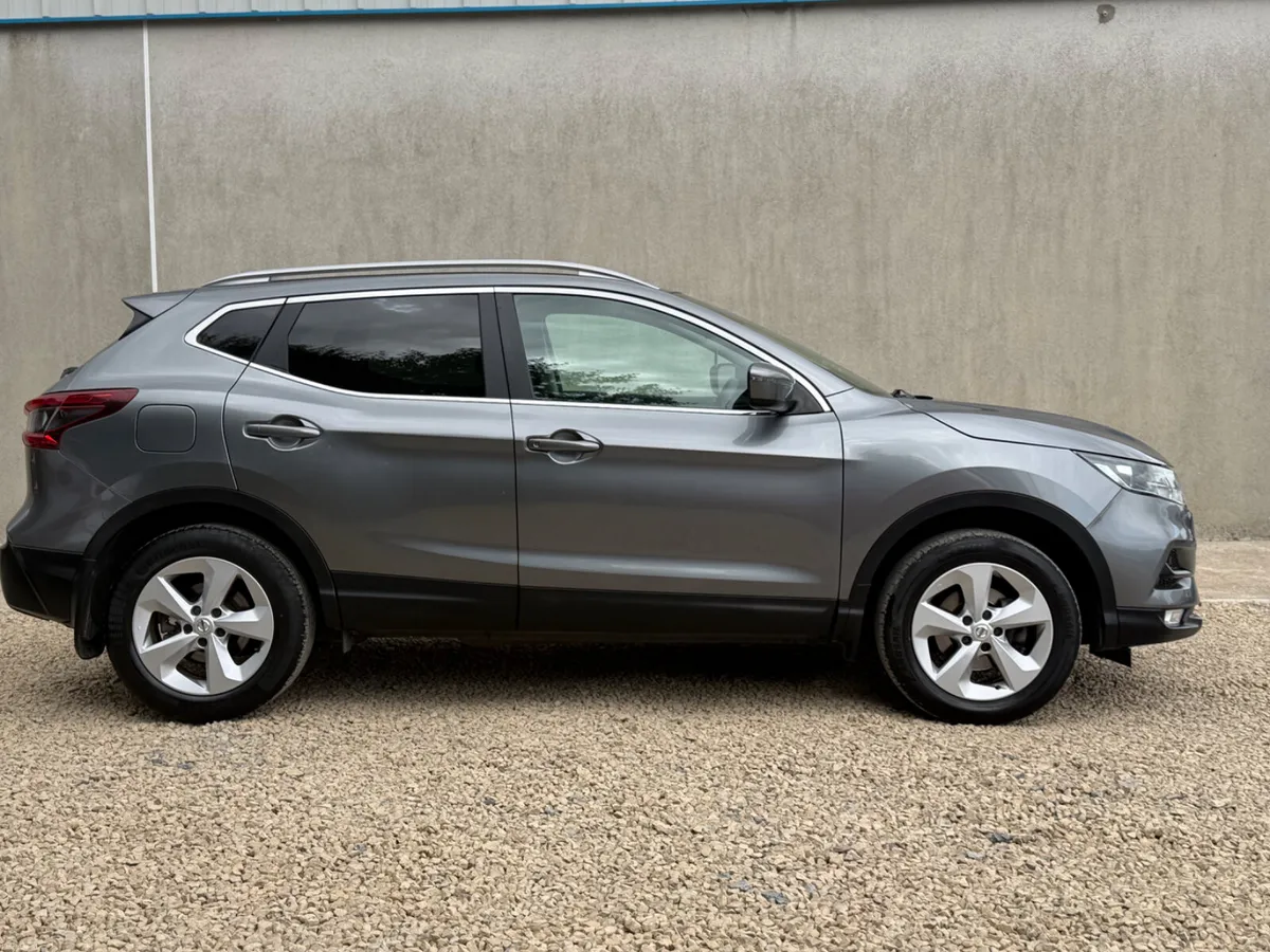 Nissan Qashqai 2018 Low Kms - Image 3