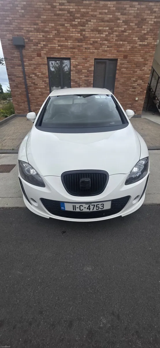 SEAT Leon 2011 - Image 1