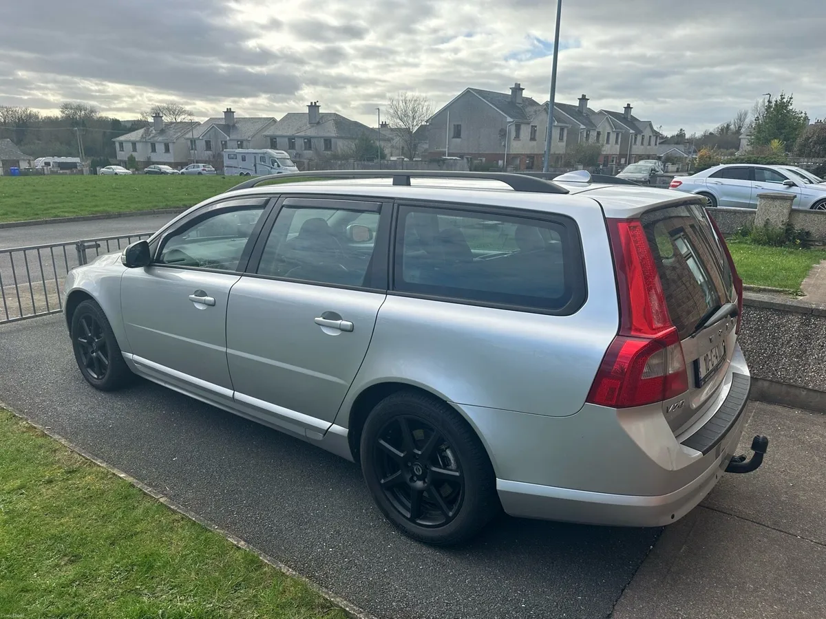 Volvo V70 mk3 - Image 2