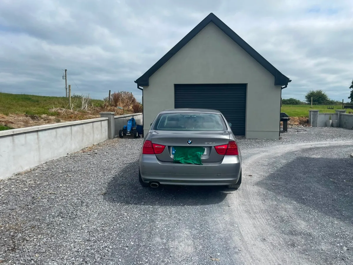 Car - Image 5