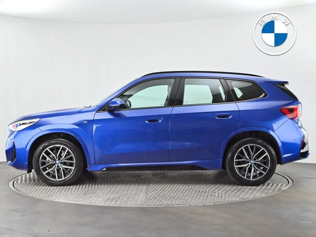BMW iX1 eDrive20 M Sport - Image 3