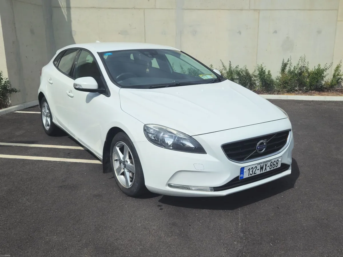 Volvo V40 - 2013 -1.6 Diesel - Image 1