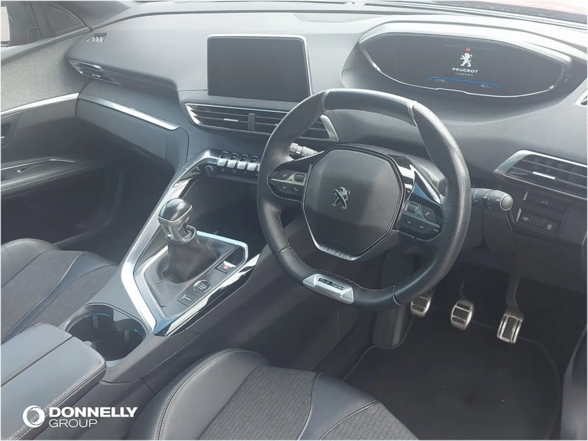 Peugeot 3008 Estate GT Line Premium - Image 2