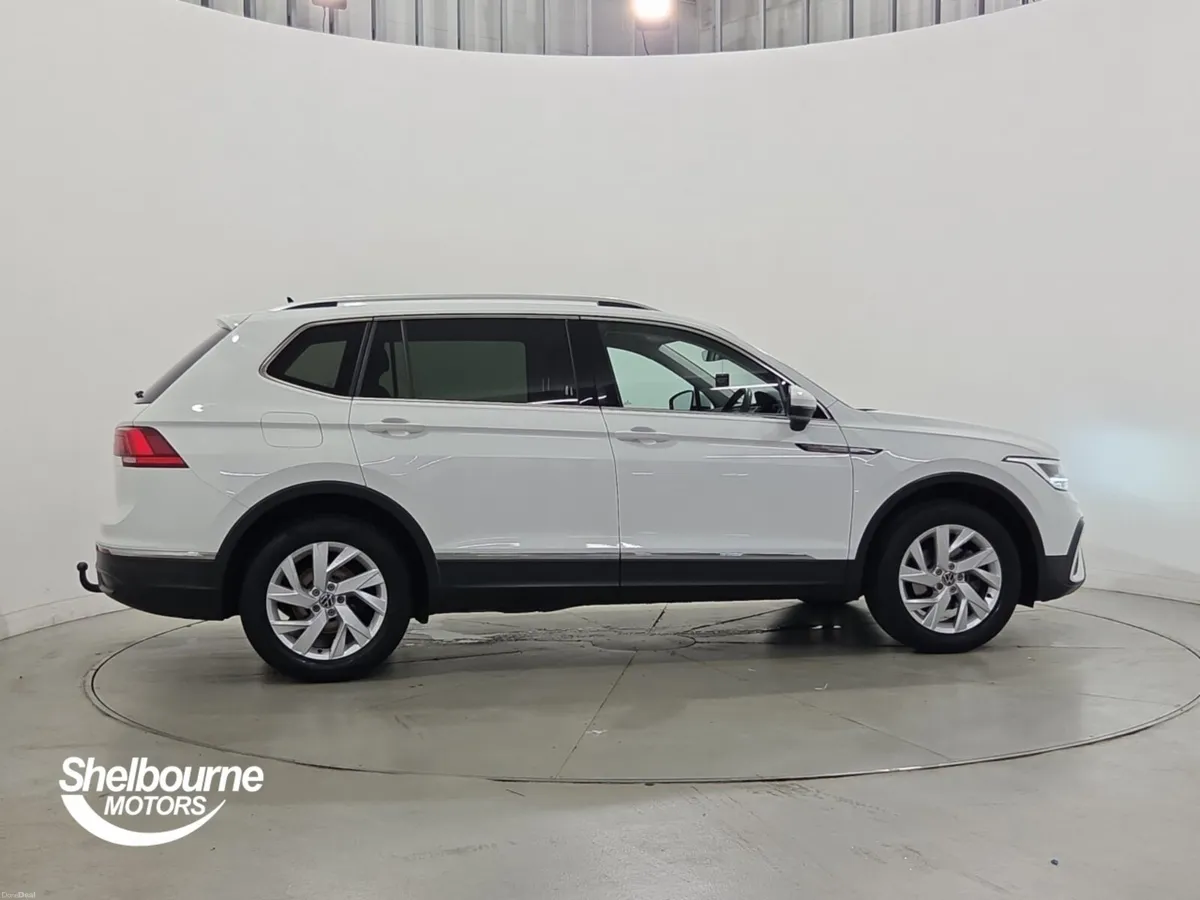 Volkswagen Tiguan Allspace LIFE TSI DSG - Image 3