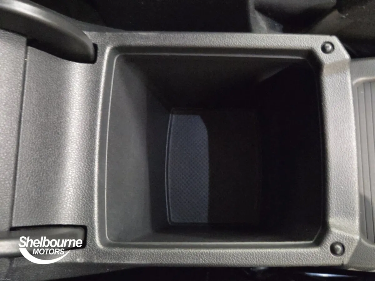 Volkswagen Tiguan Allspace LIFE TSI DSG - Image 6
