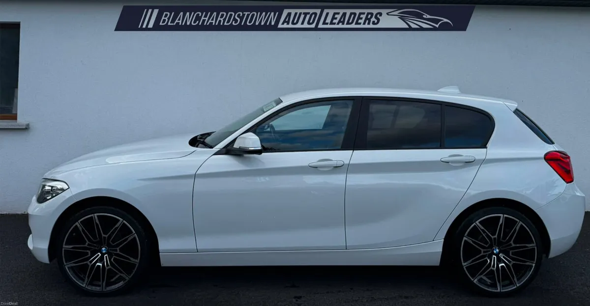 BMW 116D SPORT 115 BHP NAV SERVICE HISTORY - Image 2