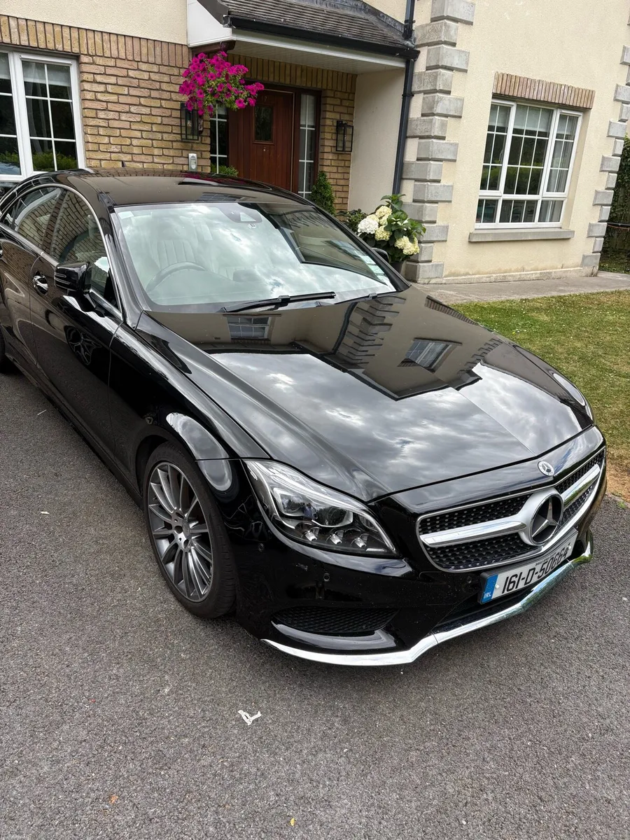 Car - Image 1