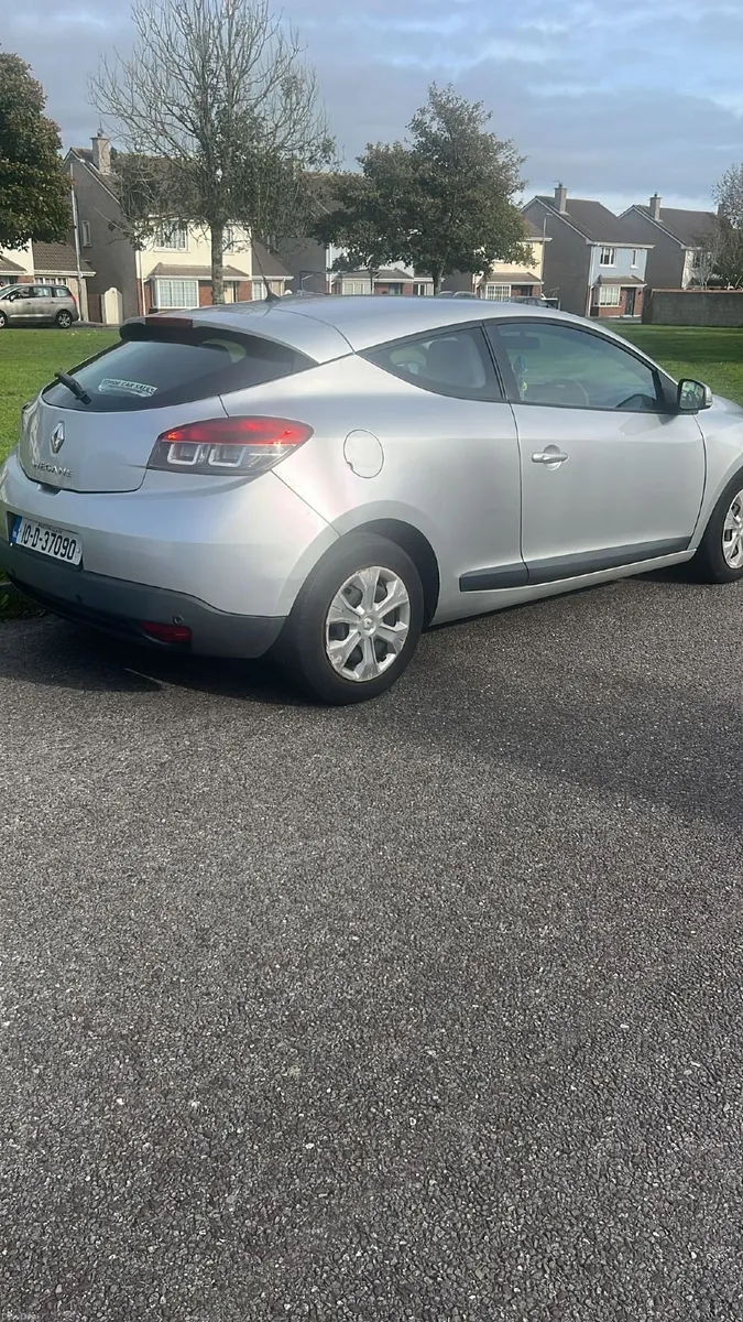 Renault Megane 2010 - Image 1