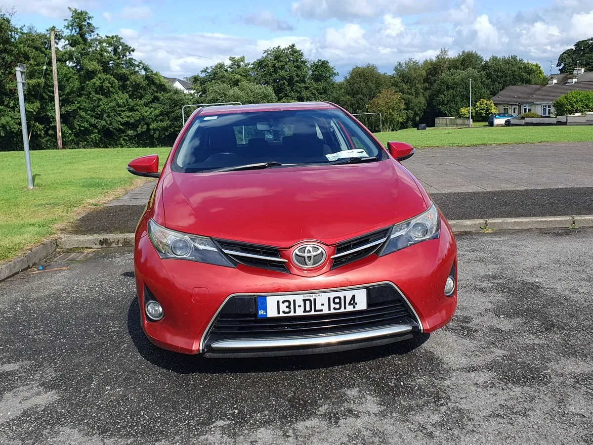 Toyota Auris ( Luna ) 2013 - Image 1