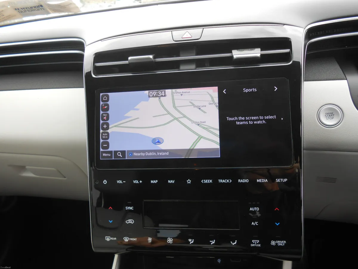 Hyundai Tucson Petrol Hybrid Executive Plus  2024 - Image 2