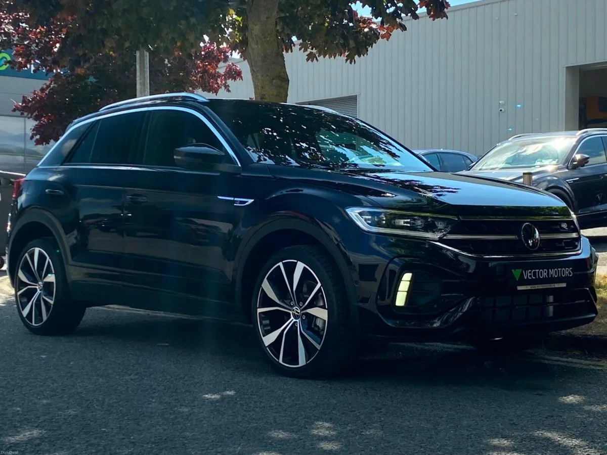 Volkswagen T-Roc R-LINE BLACK LEATHER 2.0 TDI AUTO - Image 1