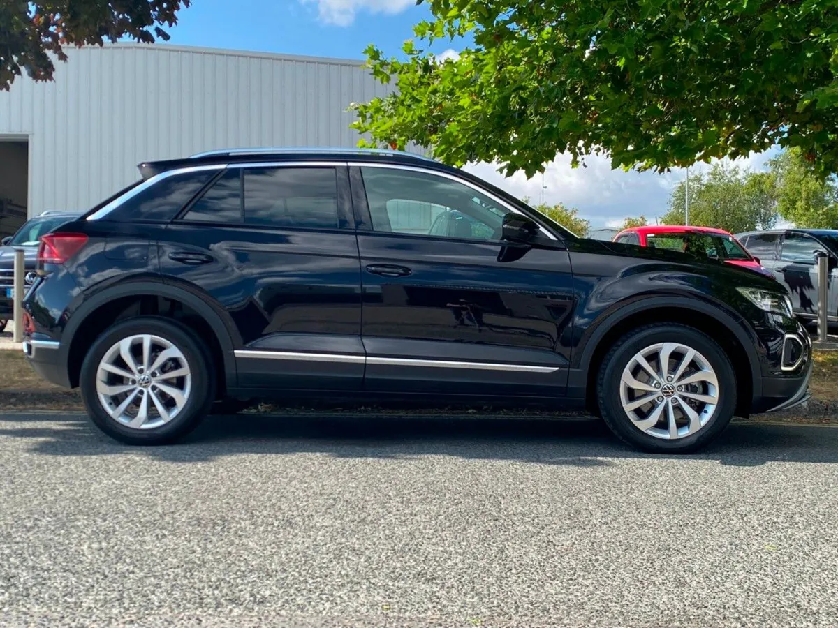 Volkswagen T-Roc 2.0 TDI STYLE AUTO 12 MONTH WARRA - Image 5