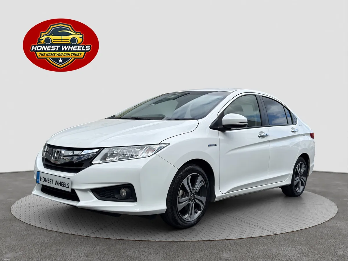 2015 Honda Grace 1.5L Hybrid Automatic - Image 3