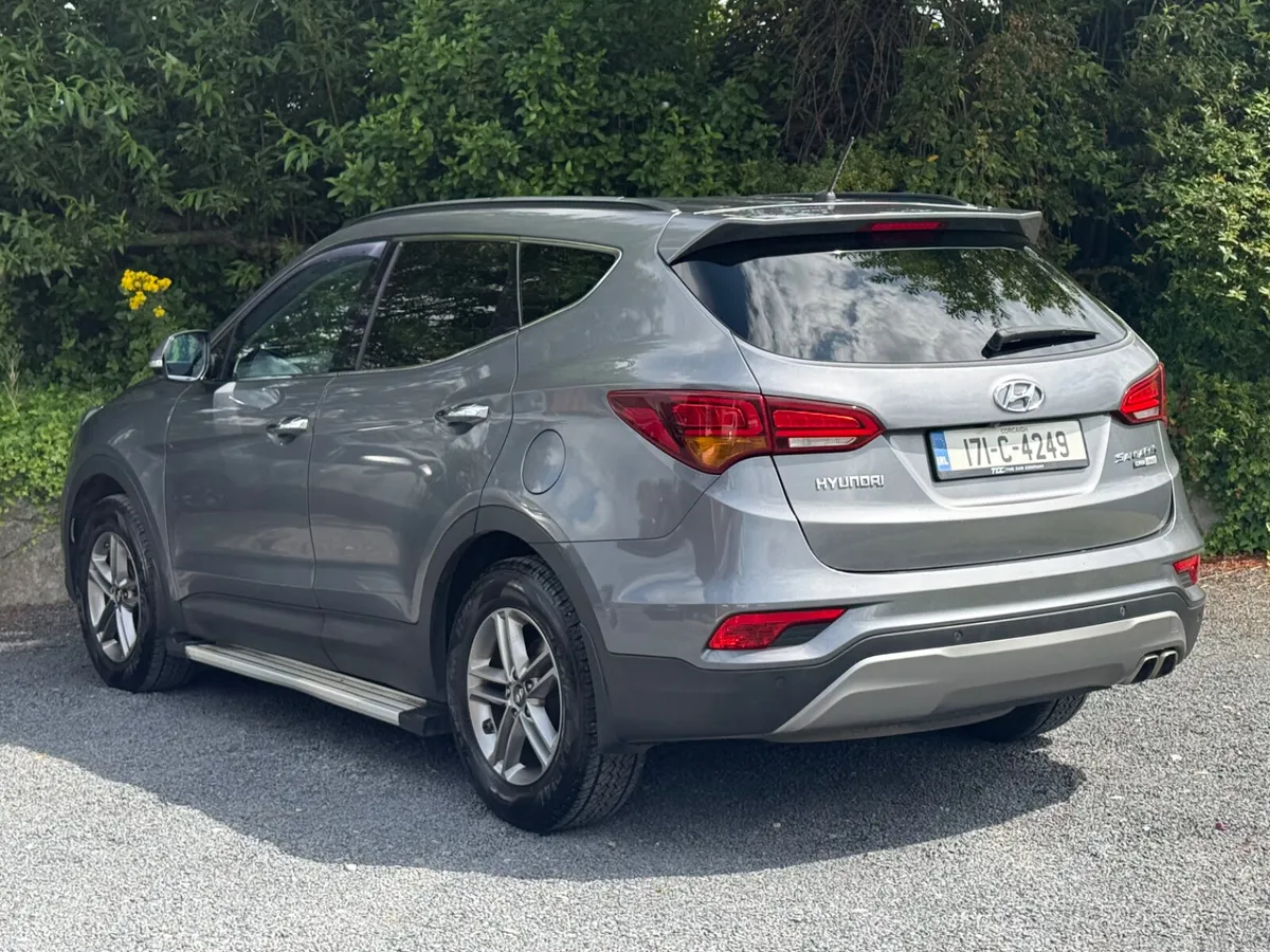 Hyundai Santa Fe Executive (4WD - 7 Seater) - Image 5