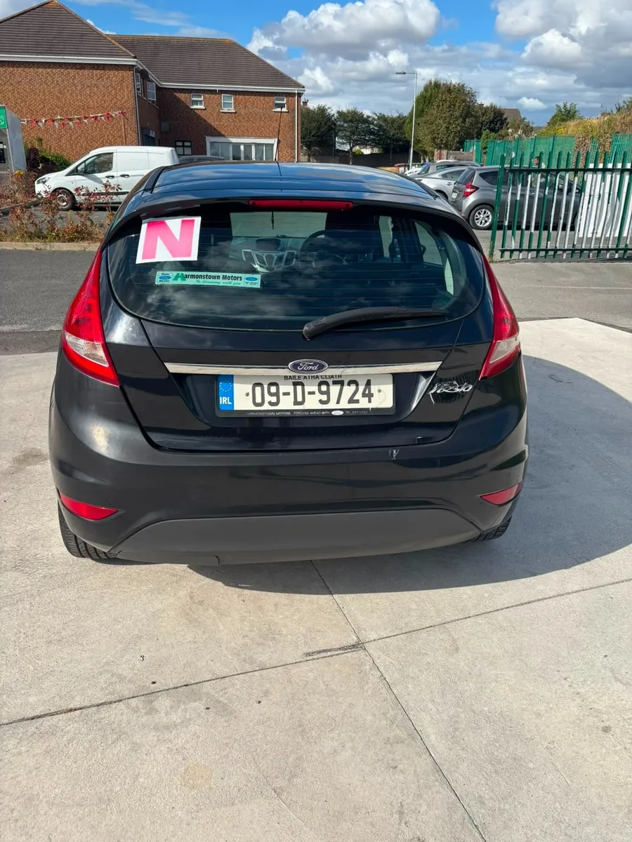 Ford Fiesta 2009 - Image 2