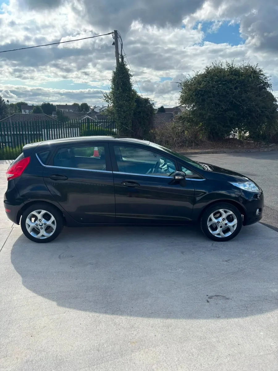 Ford Fiesta 2009 - Image 5