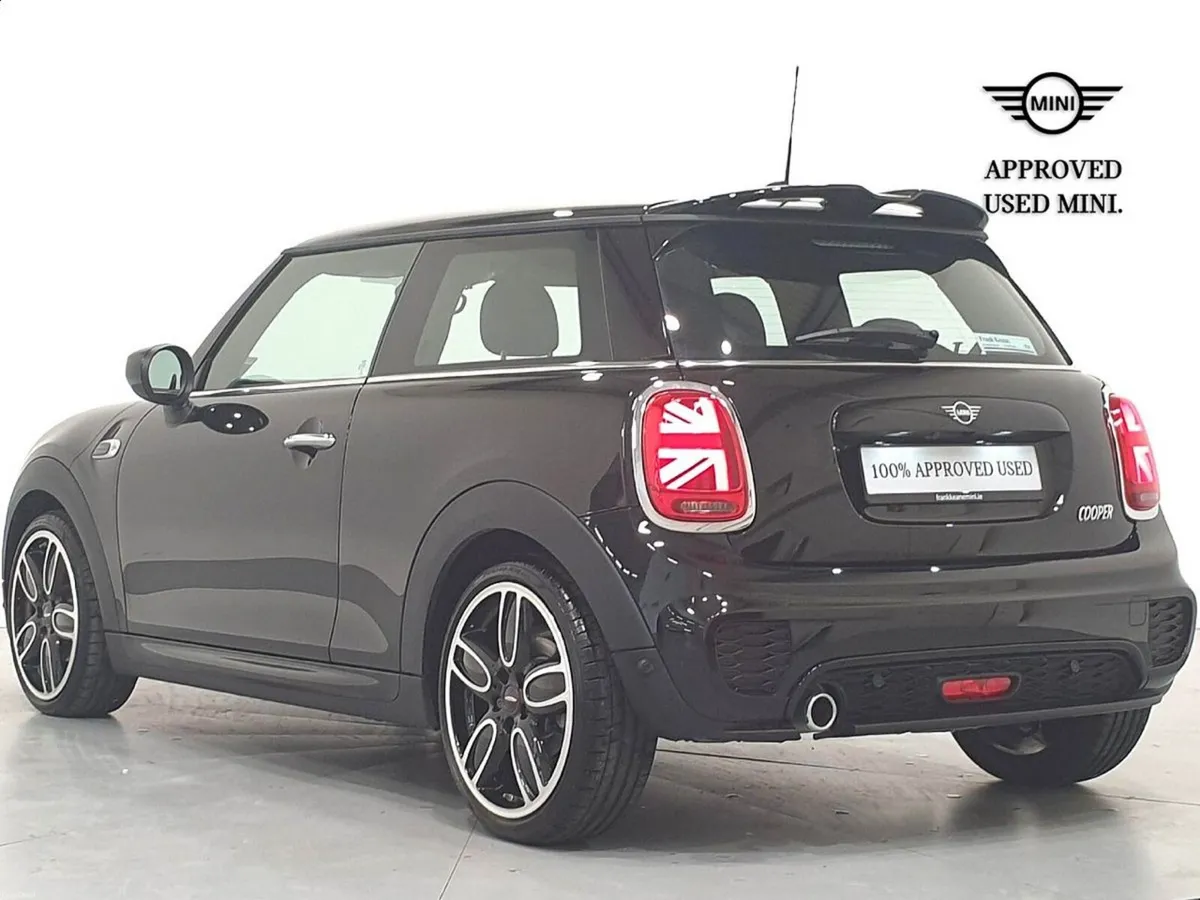 Mini Cooper 3-Door Cooper Sport - Image 2