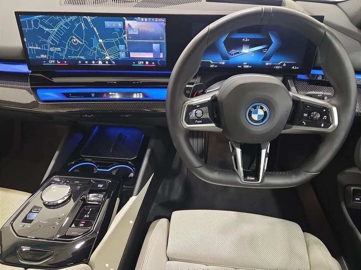 BMW i5 eDrive40 M Sport Pro Touring - Image 5