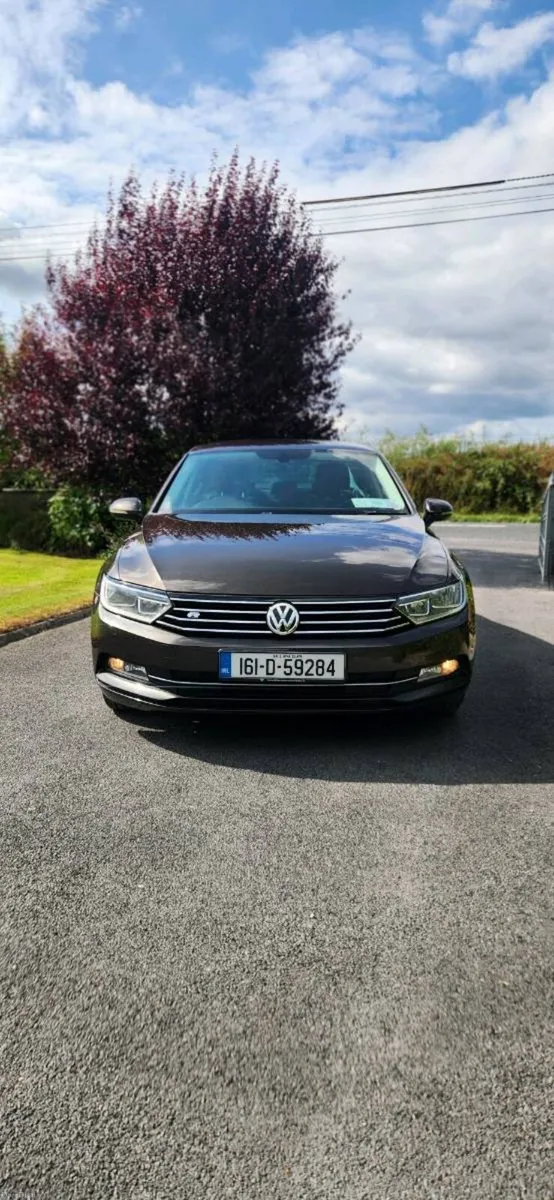 Volkswagen Passat R line - Image 2