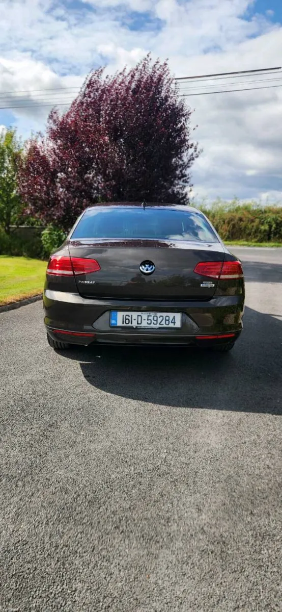 Volkswagen Passat R line - Image 4
