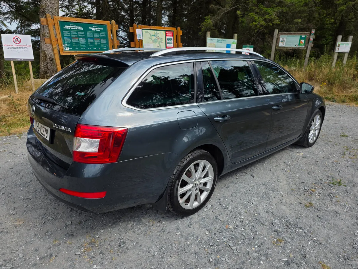 2017 SKODA OCTAVIA 1.6 TDI 110HP COMBI STYLE LOW K - Image 4