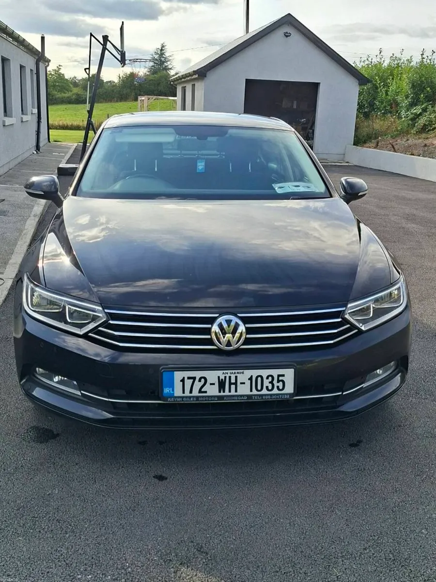 Volkwagen Passat - Image 1