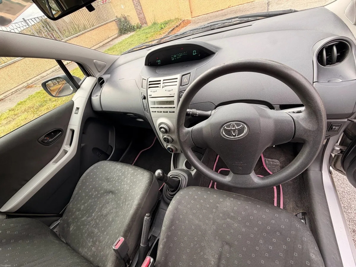 Toyota Yaris 1.0 Petrol NCT & TAX !!! - Image 5