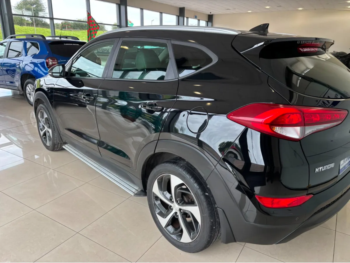 Hyundai Tucson 1.7 DIESEL EXECUTIVE SE 5 DOOR  LEA - Image 4