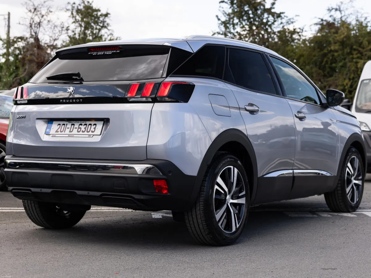 Peugeot 3008 ALLURE 1.5 HDI 130 AUTO 6 6.2 4DR - Image 4