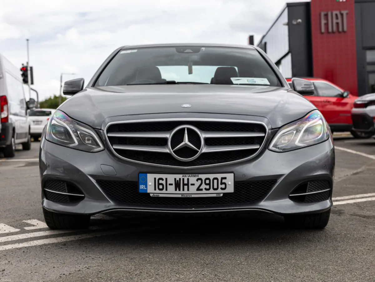 Mercedes-Benz E-Class 220 BLUETEC SE 4DR AUTO CDI - Image 2