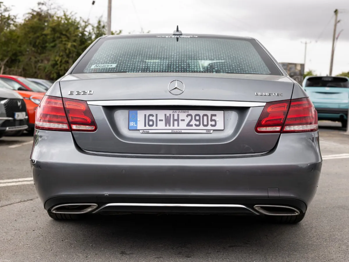 Mercedes-Benz E-Class 220 BLUETEC SE 4DR AUTO CDI - Image 5