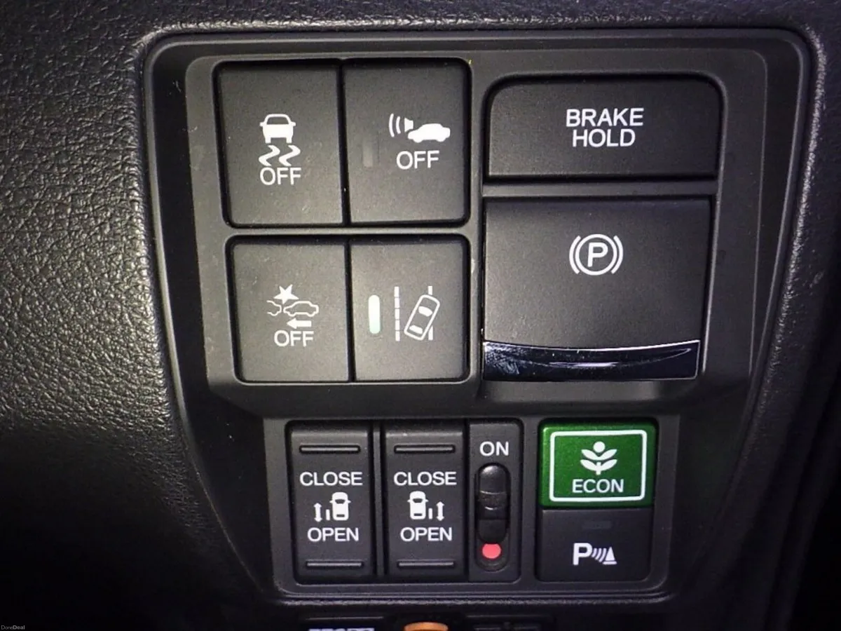 2020 Honda Odyssey Absolute Hybrid Electric 7 Seat - Image 5