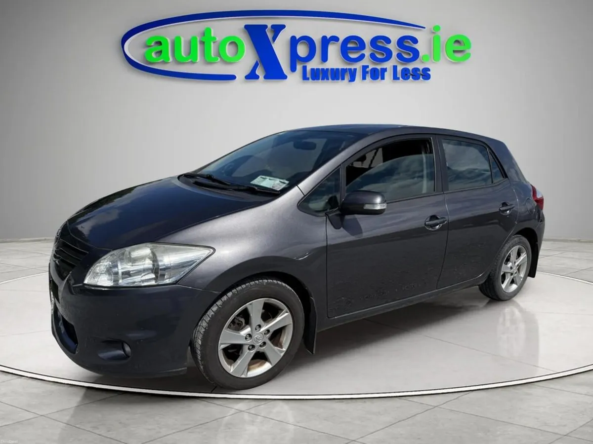 Toyota Auris 1.33 5DR Luna MY10 4DR - Image 3