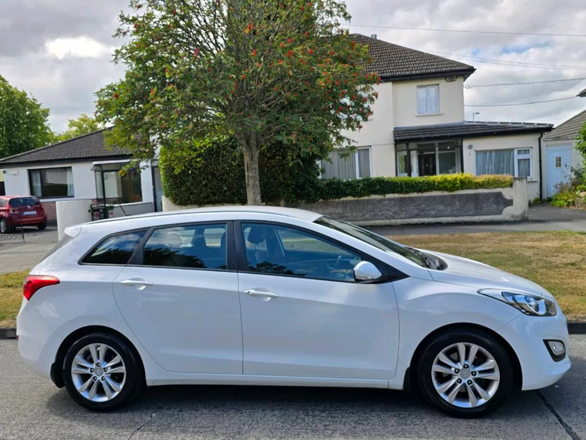 2013 hyundai i30 elite plus 1.4D tax & n.c.t5-27 - Image 2