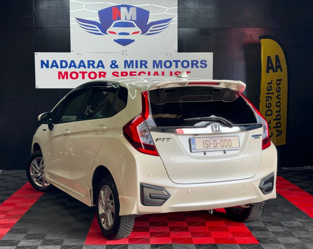 2015  Honda Fit Hybrid - Image 3