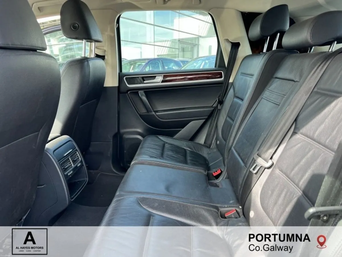 Volkswagen Touareg 3.0 TDI V6 BMT 262HP *PRICE+VAT - Image 5